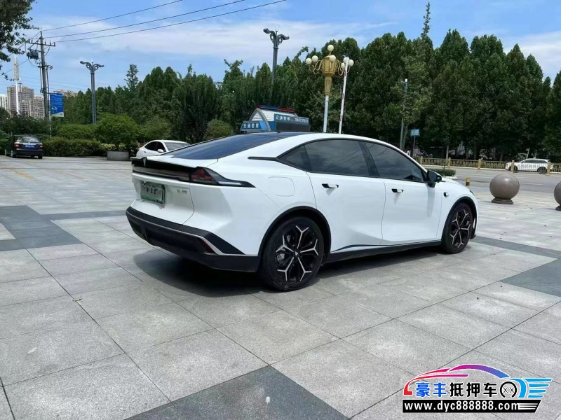 24年长安深蓝SL03轿车抵押车出售