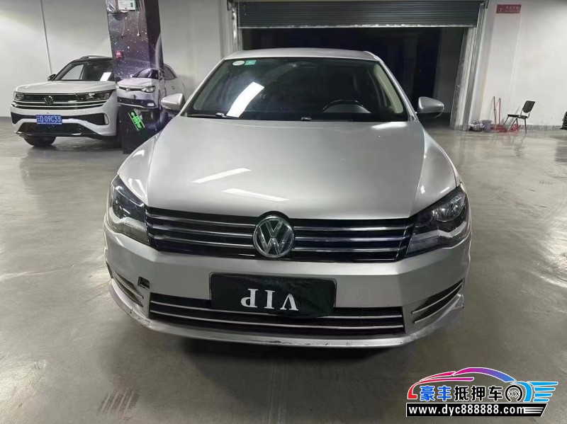 14年大众宝来轿车抵押车出售