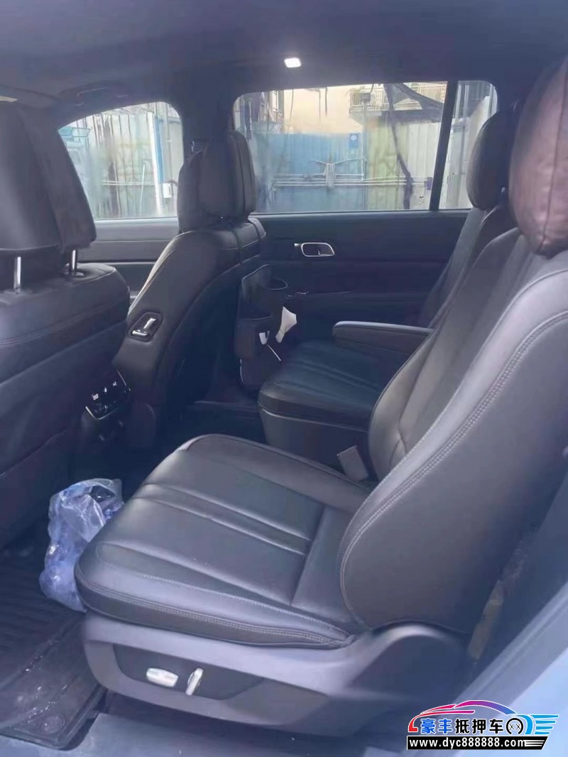 20年理想ONE轿车抵押车出售