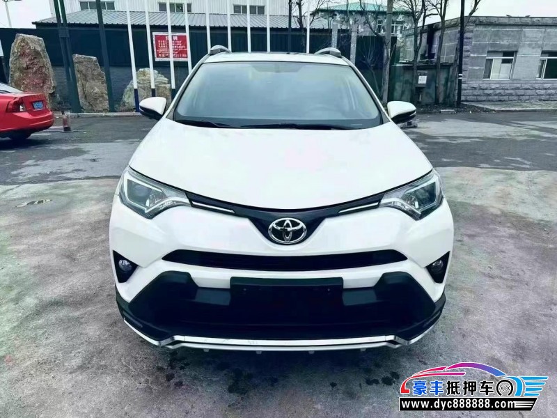 18年丰田RAV4轿车抵押车出售