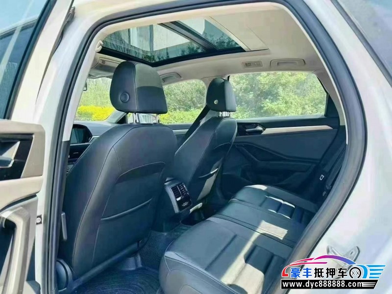 20年大众速腾轿车抵押车出售