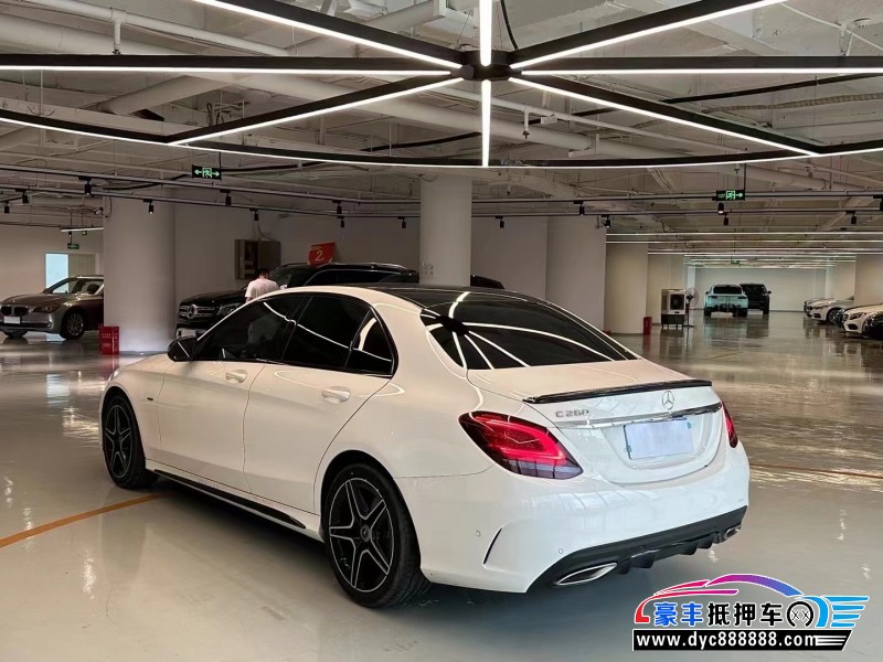 20年奔驰C轿车抵押车出售