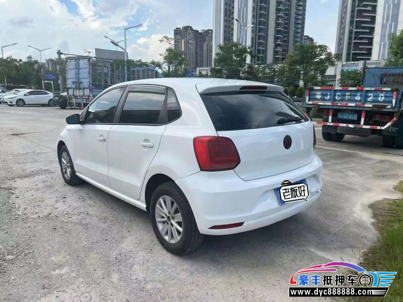 16年大众polo轿车抵押车出售