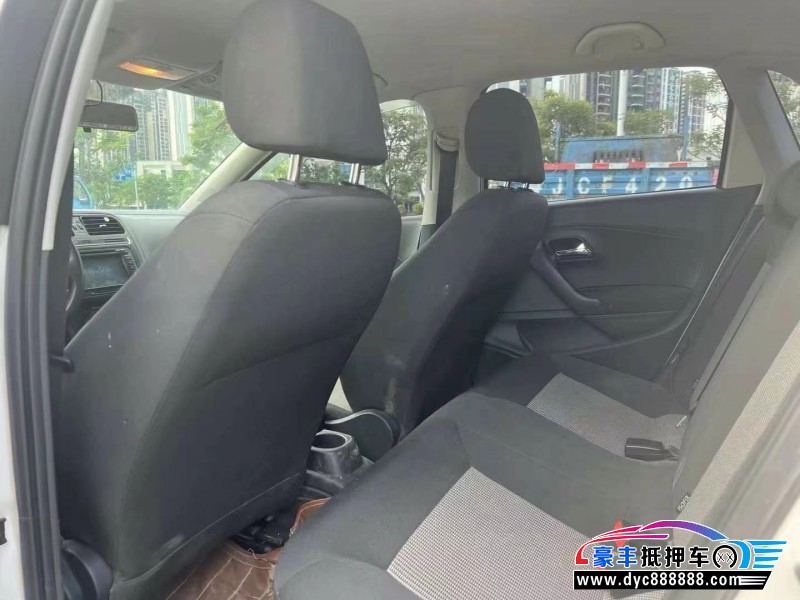 16年大众polo轿车抵押车出售