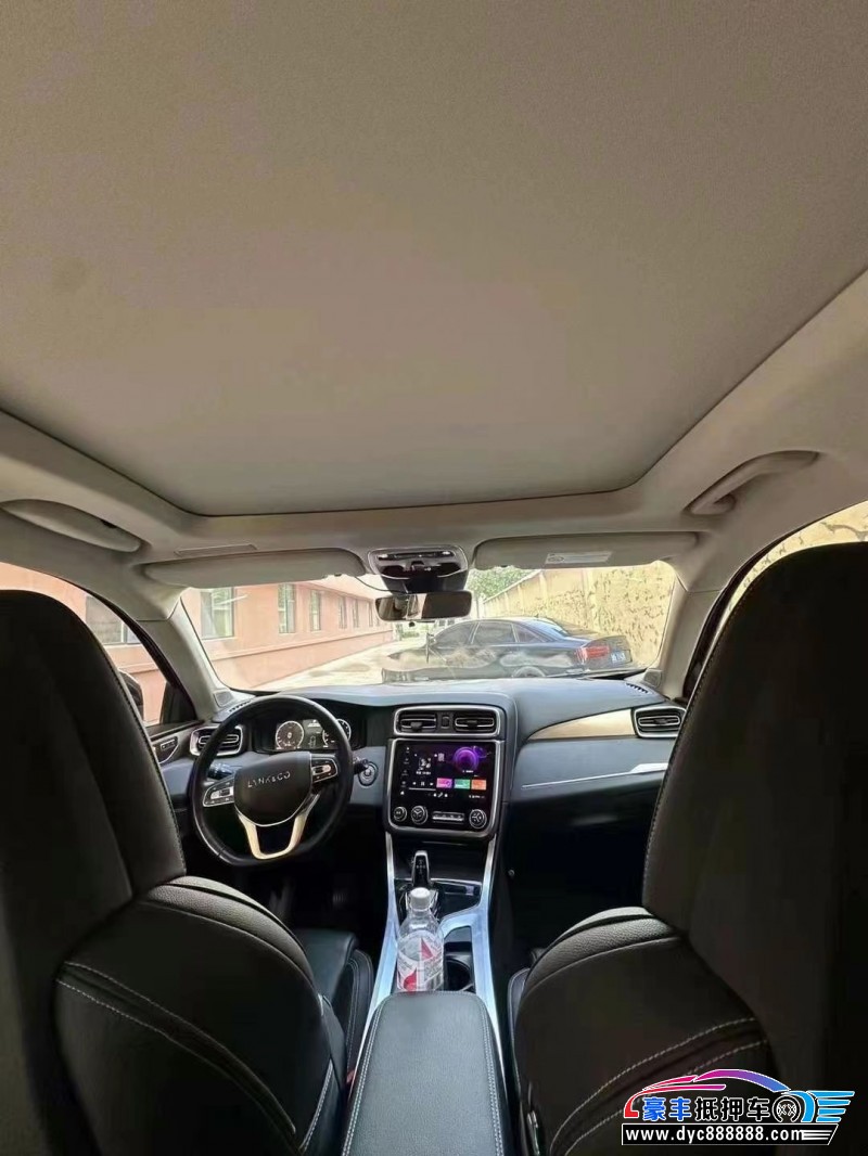 20年领克01轿车抵押车出售