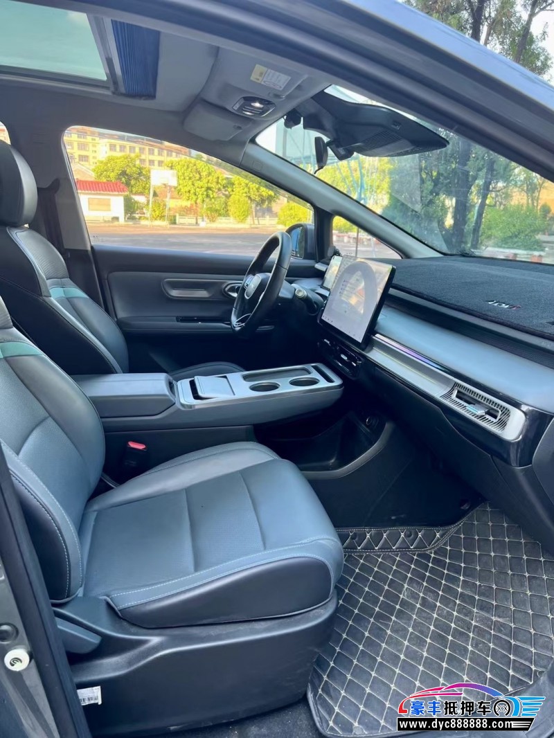 23年埃安Y70轿车抵押车出售