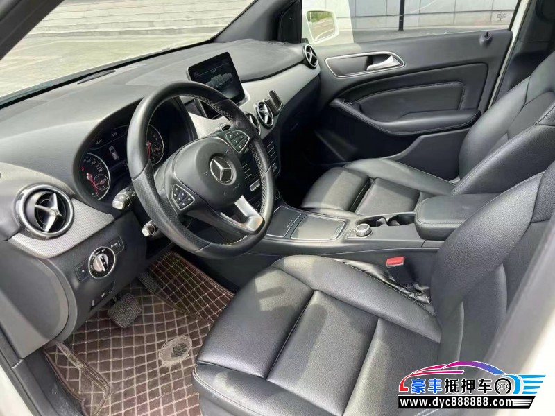 18年奔驰B轿车抵押车出售