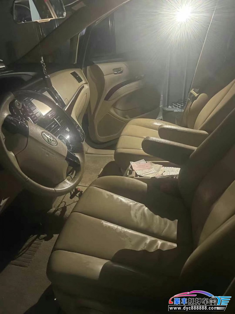 14年丰田普瑞维亚轿车抵押车出售