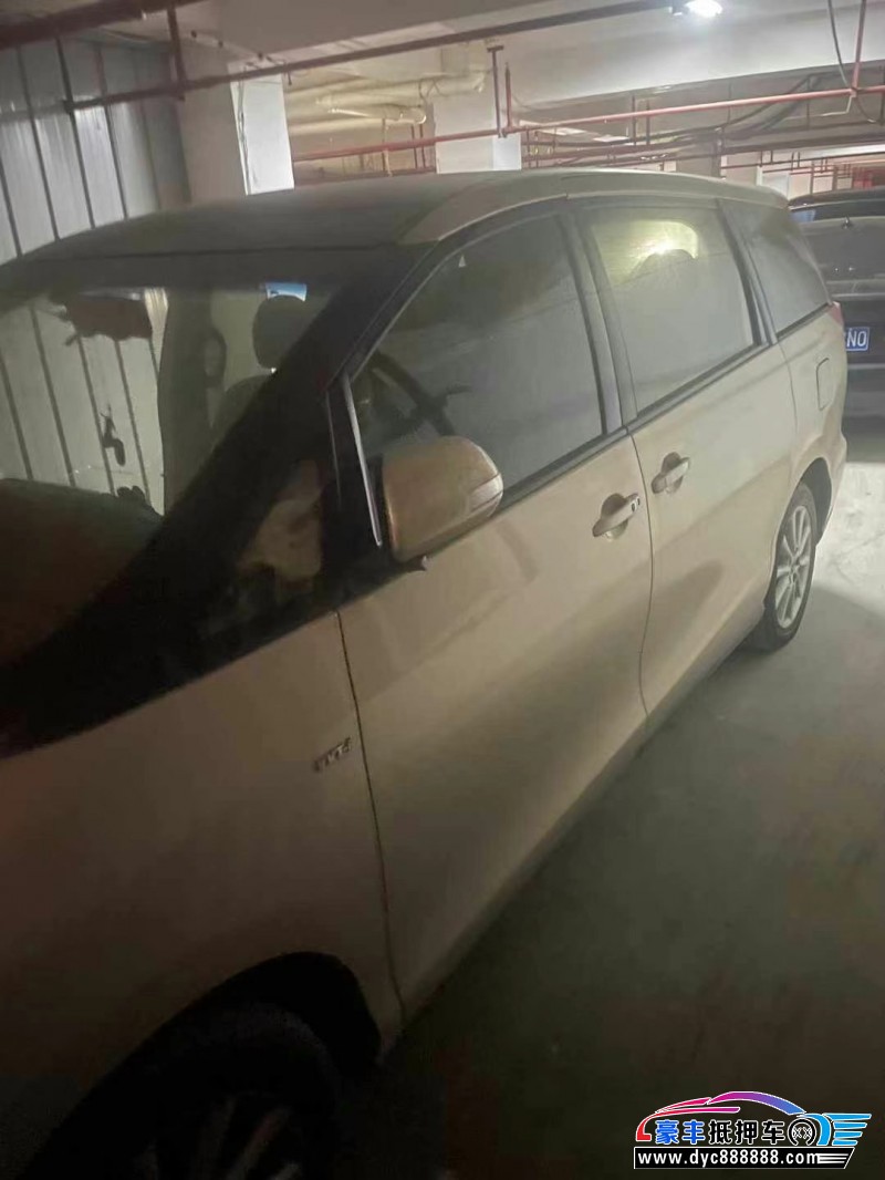 14年丰田普瑞维亚轿车抵押车出售