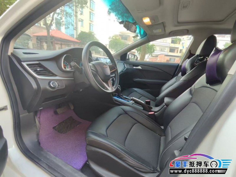 17年雪佛兰科沃兹轿车抵押车出售