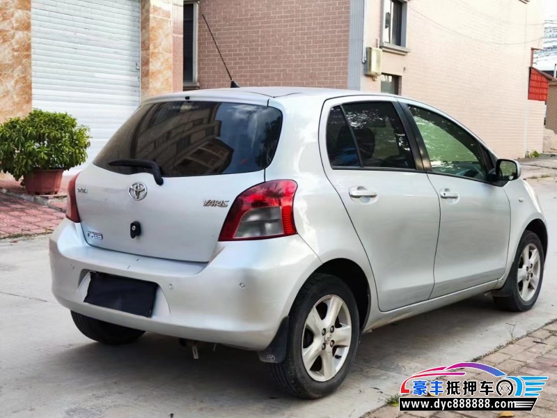 10年丰田雅力士轿车抵押车出售