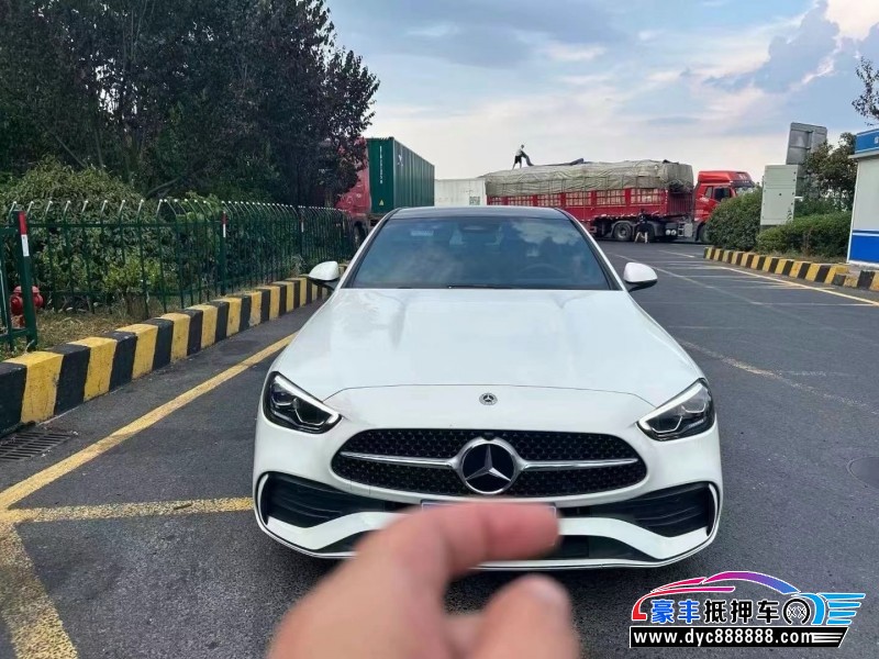 22年奔驰C轿车抵押车出售