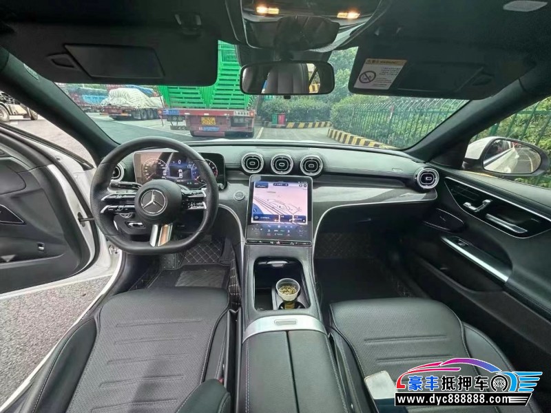 22年奔驰C轿车抵押车出售