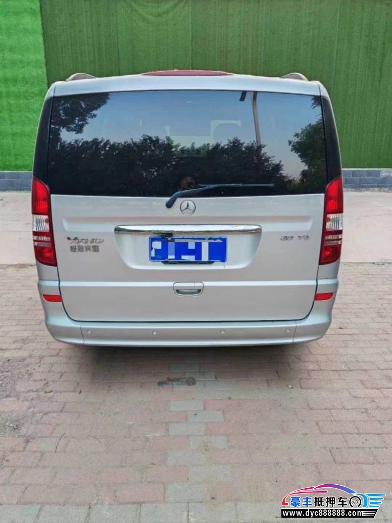 17年奔驰唯雅诺轿车抵押车出售