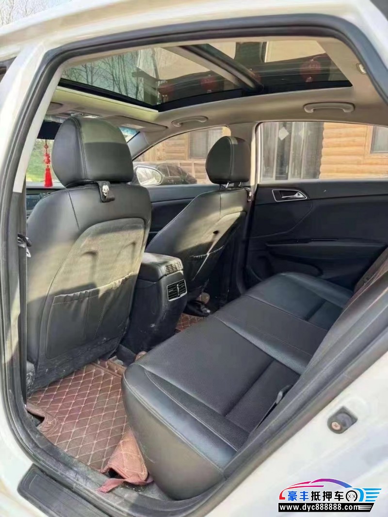 17年现代名图轿车抵押车出售