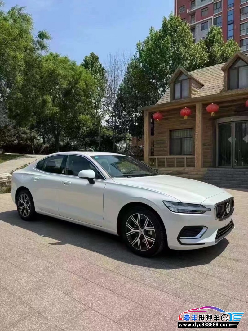 24年沃尔沃S60轿车抵押车出售