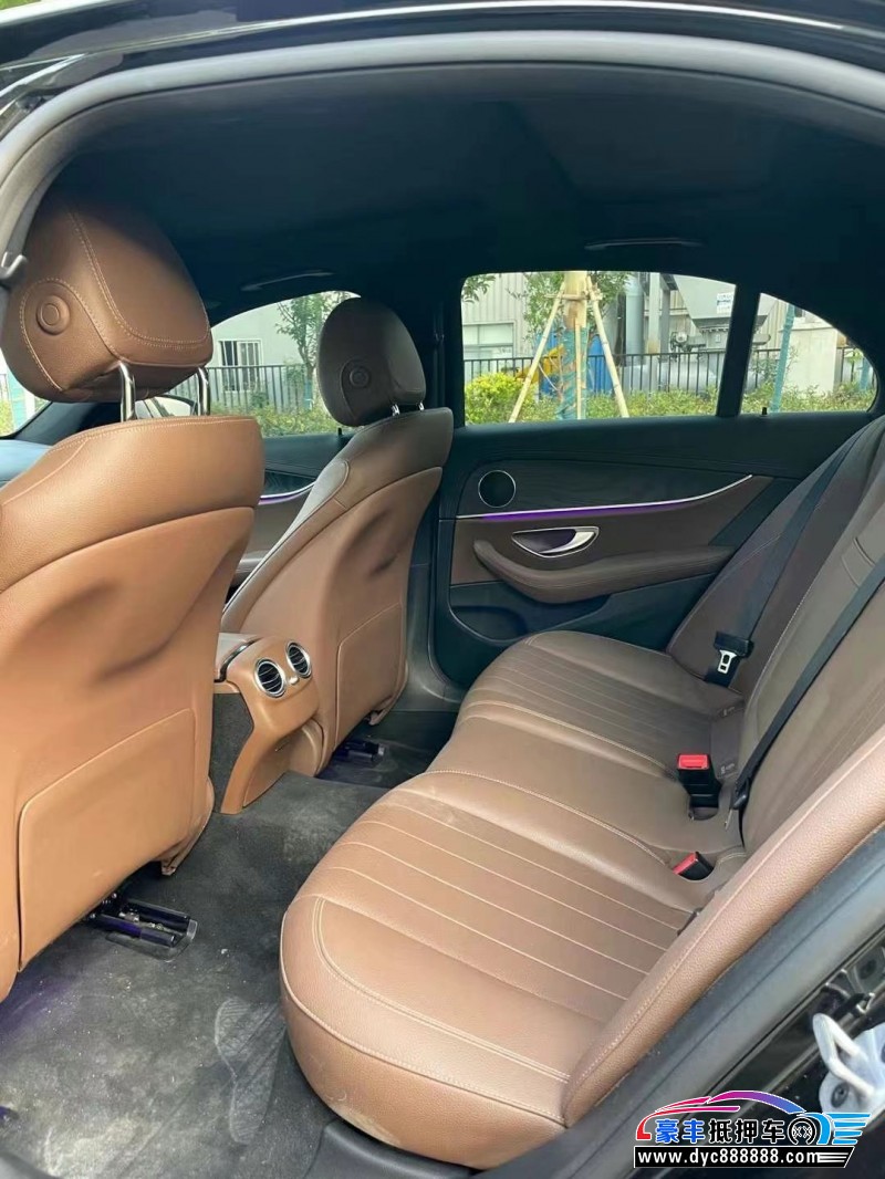 21年奔驰E轿车抵押车出售