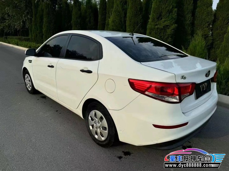 17年起亚K2轿车抵押车出售