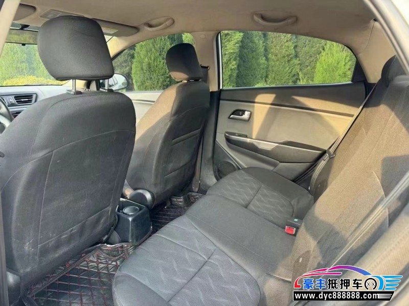 17年起亚K2轿车抵押车出售