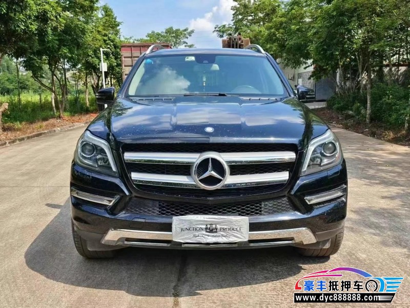 13年奔驰GL轿车抵押车出售