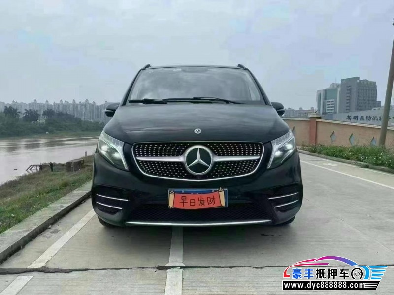 21年奔驰V轿车抵押车出售