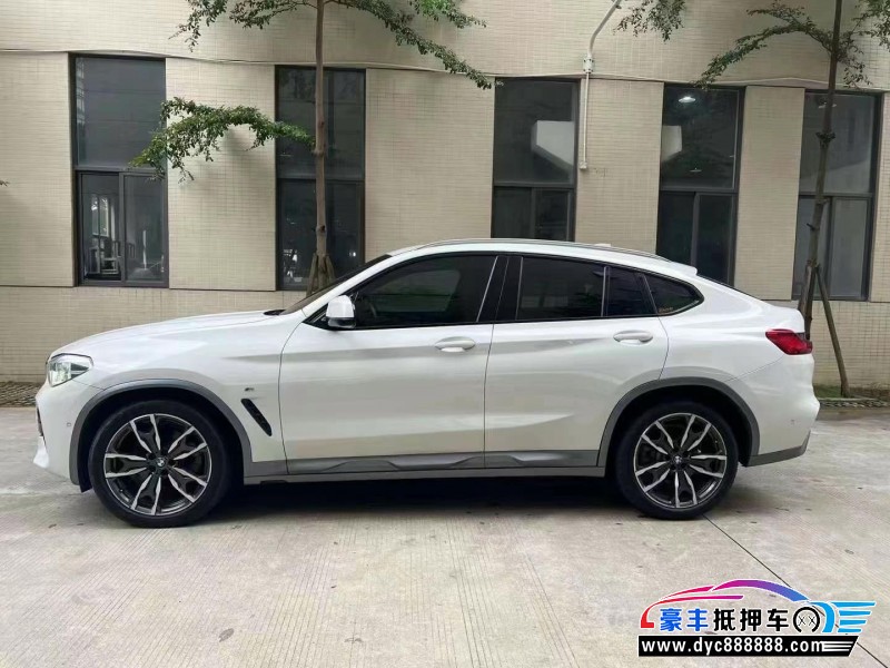 19年宝马X4轿车抵押车出售