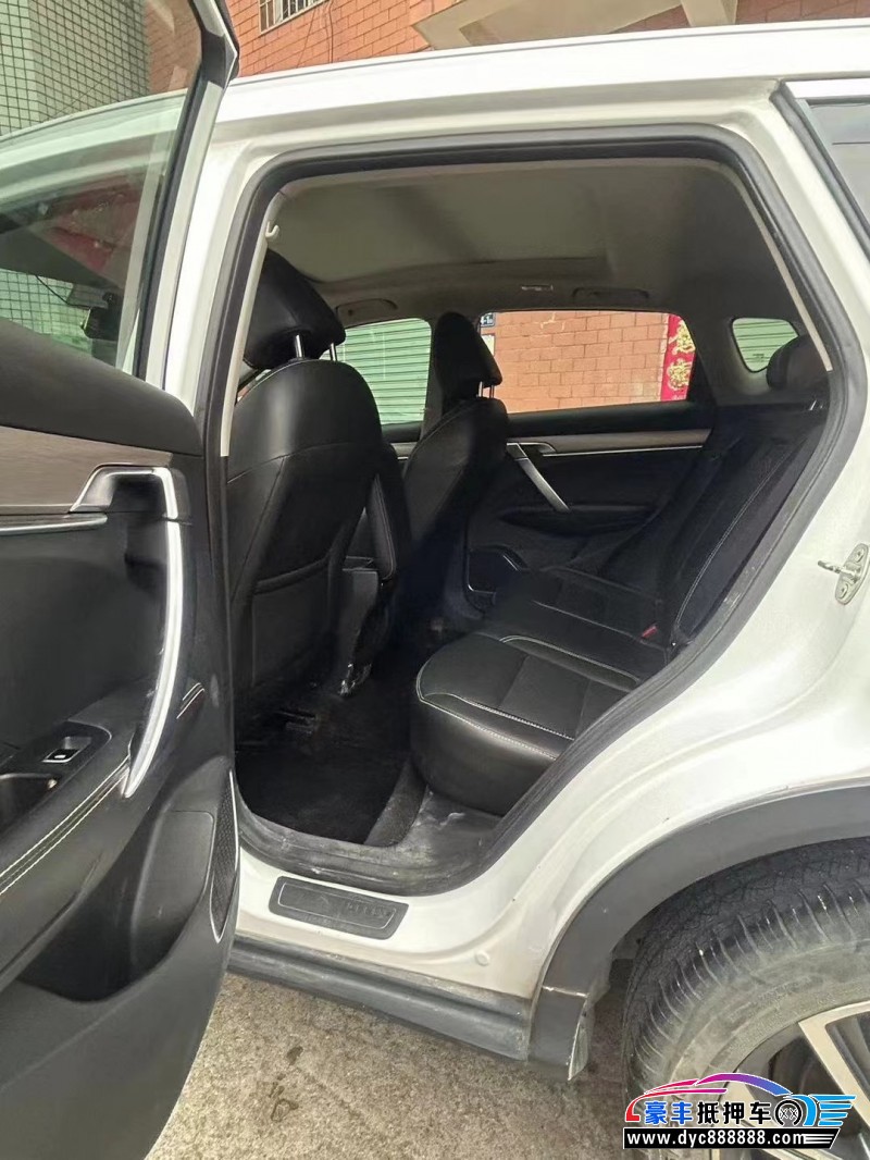 19年吉利缤越轿车抵押车出售