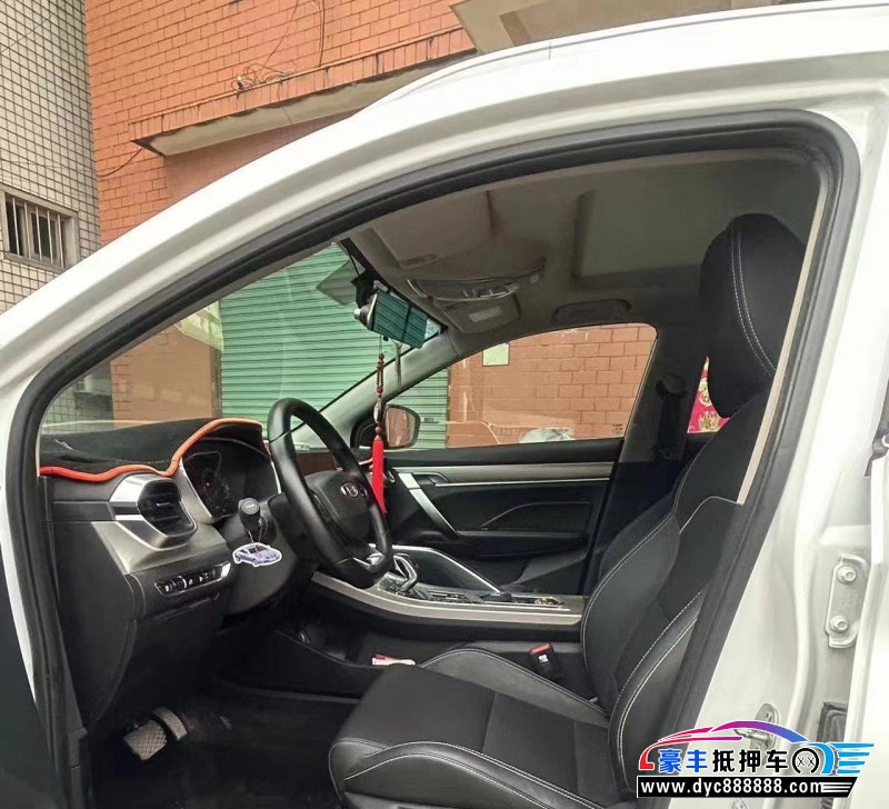 19年吉利缤越轿车抵押车出售