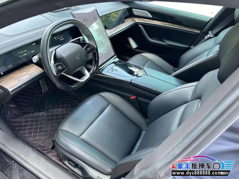 23年哪吒S轿车抵押车出售