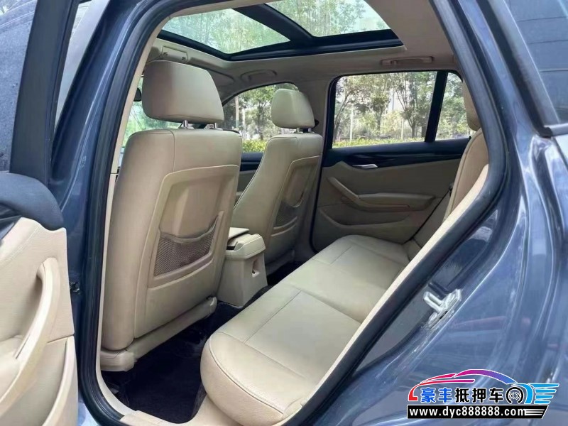 13年宝马X1轿车抵押车出售