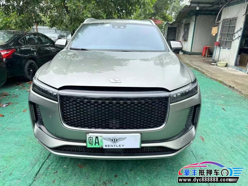 21年理想ONE轿车抵押车出售