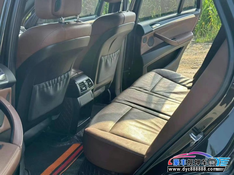 13年宝马X5轿车抵押车出售