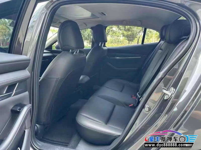 23年马自达3 Axela昂克赛拉轿车抵押车出售