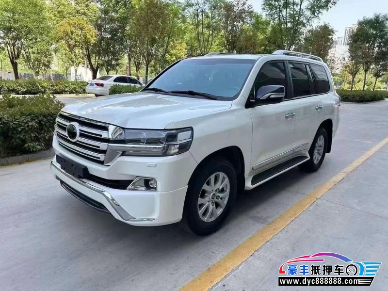 18年丰田兰德酷路泽（陆巡）轿车抵押车出售