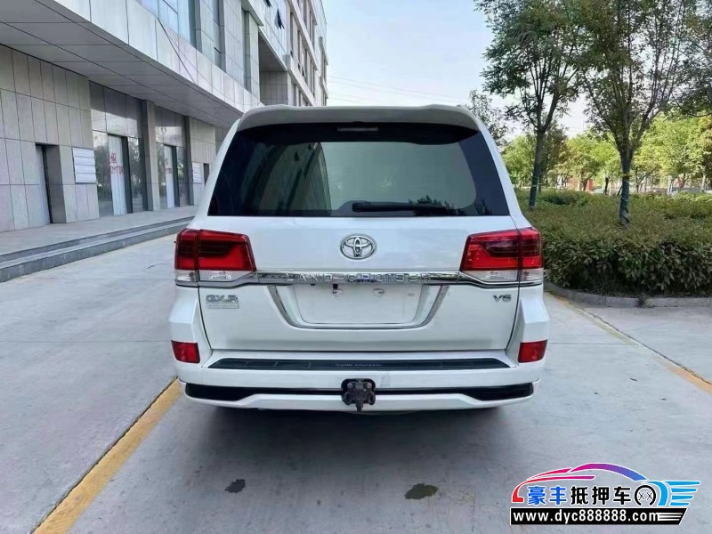 18年丰田兰德酷路泽（陆巡）轿车抵押车出售