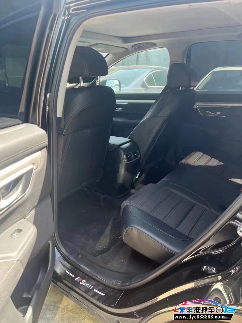 20年本田CR-V轿车抵押车出售