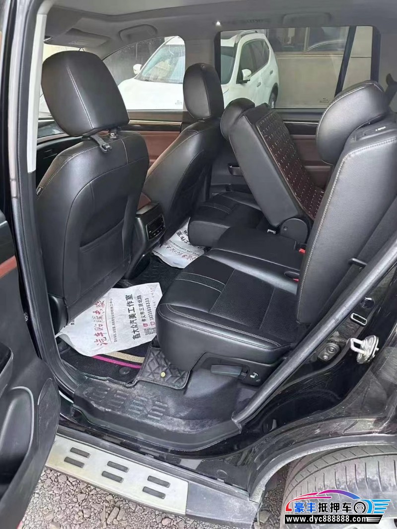 17年传祺GS8轿车抵押车出售