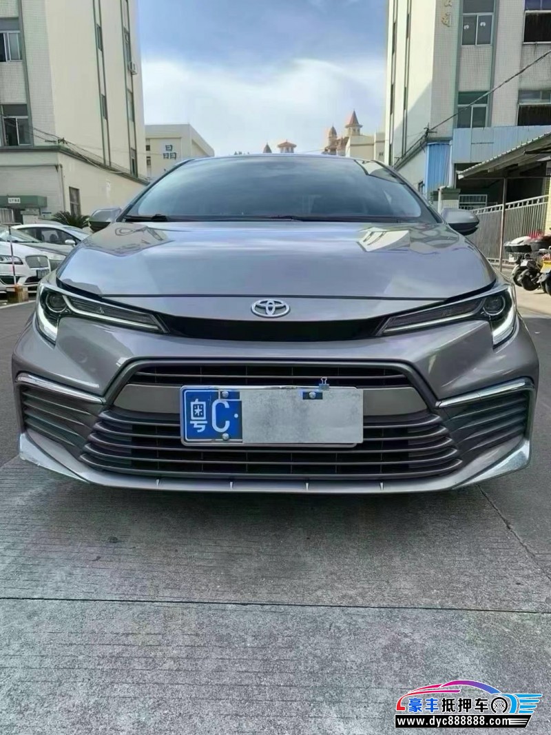 22年丰田凌尚轿车抵押车出售