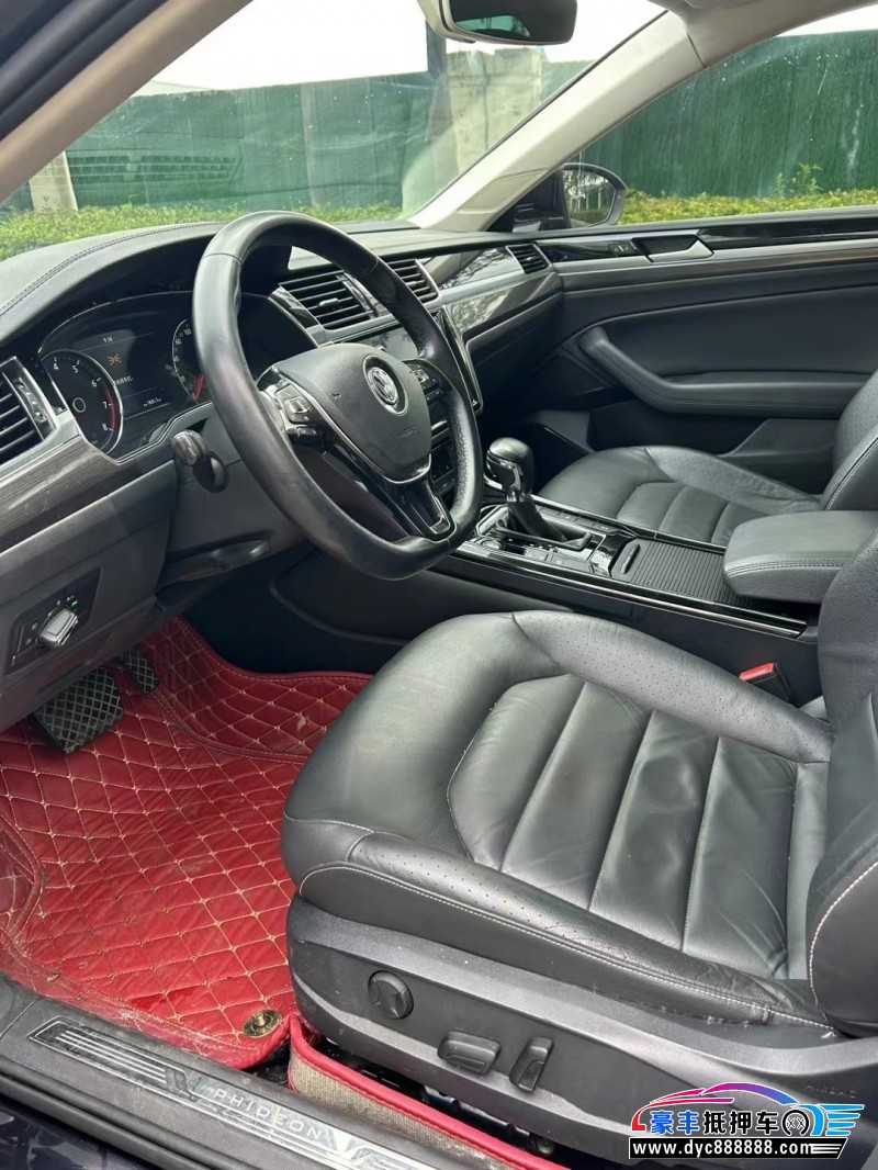 18年大众辉昂轿车抵押车出售