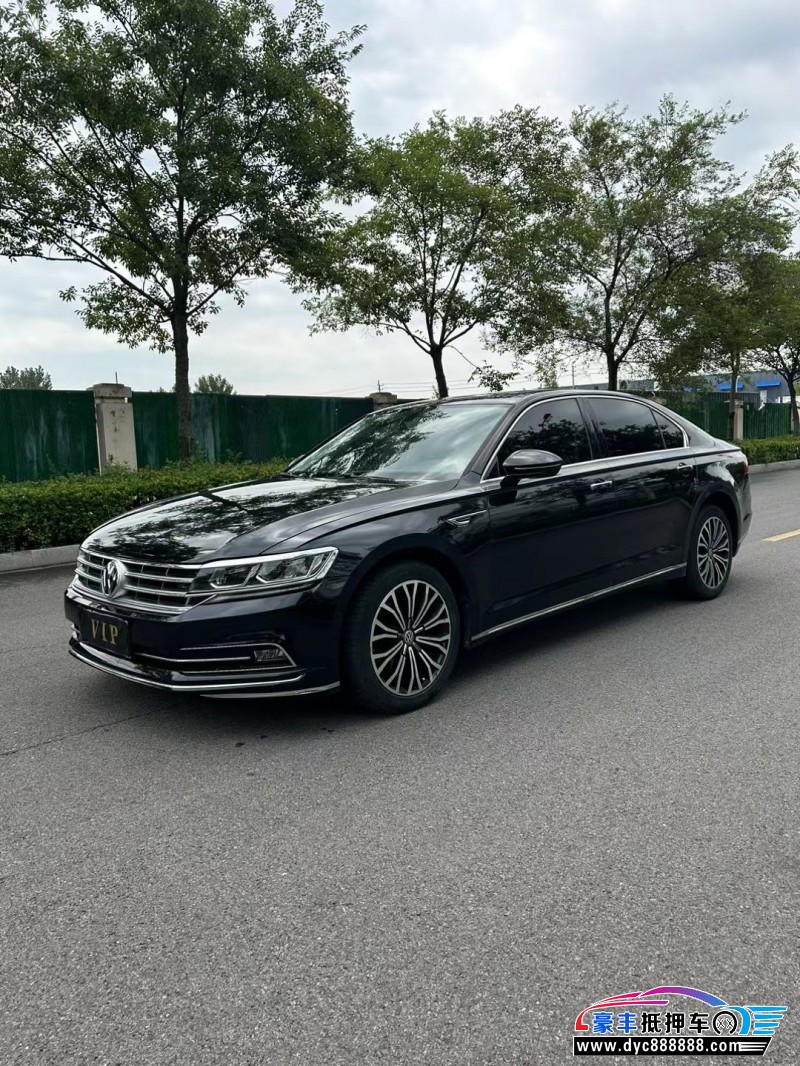 18年大众辉昂轿车抵押车出售