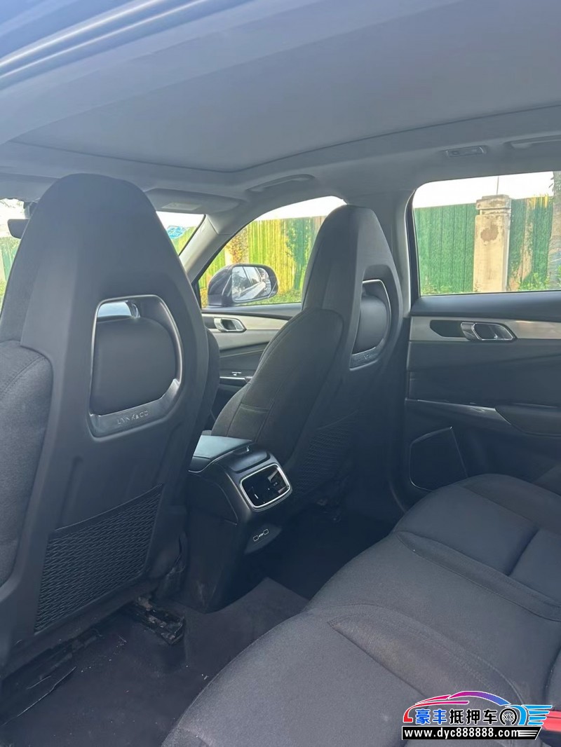 19年领克01轿车抵押车出售