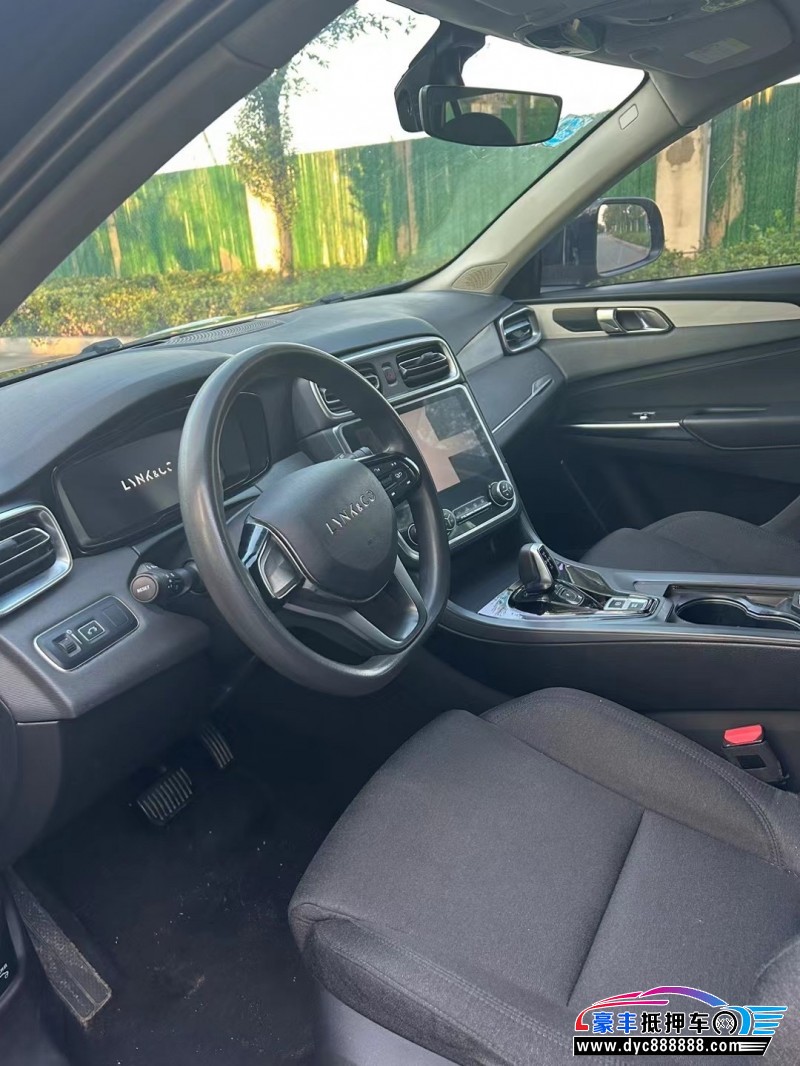 19年领克01轿车抵押车出售