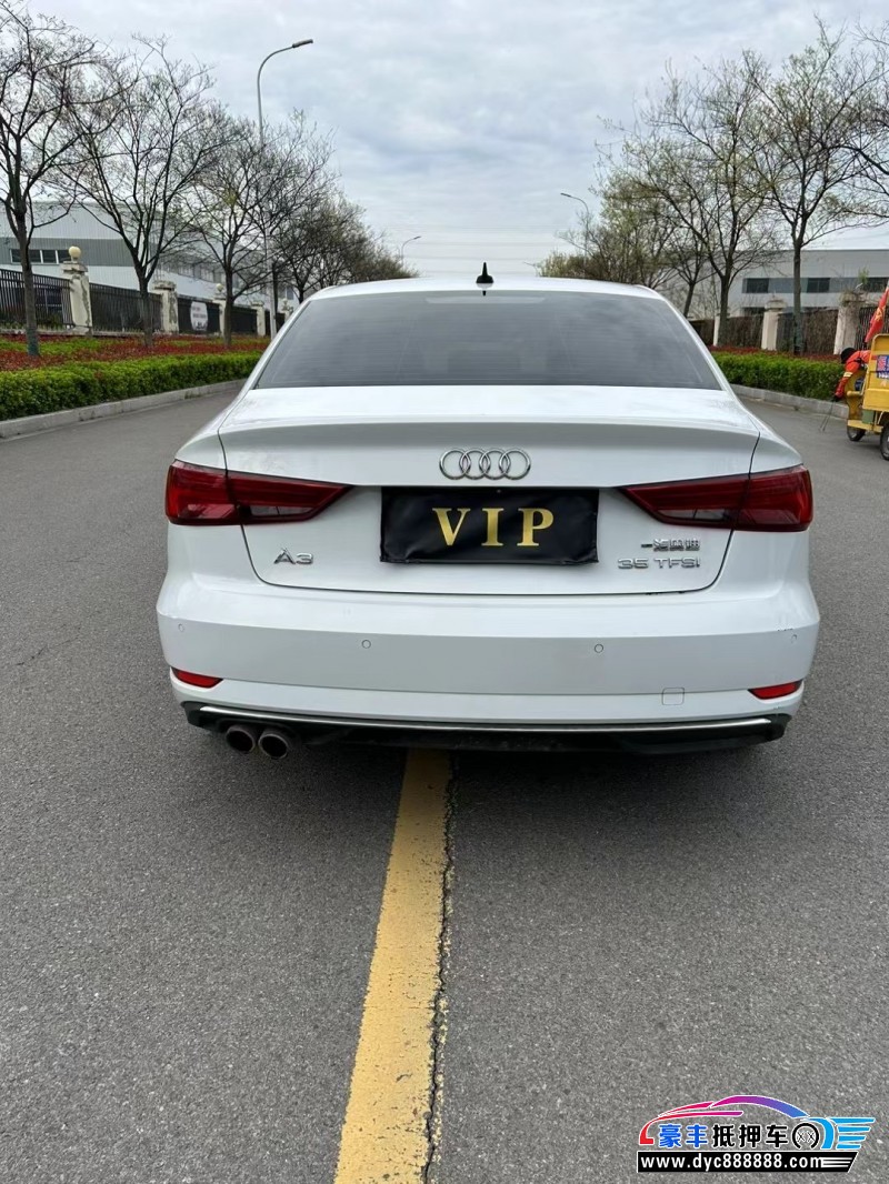 19年奥迪A3轿车抵押车出售