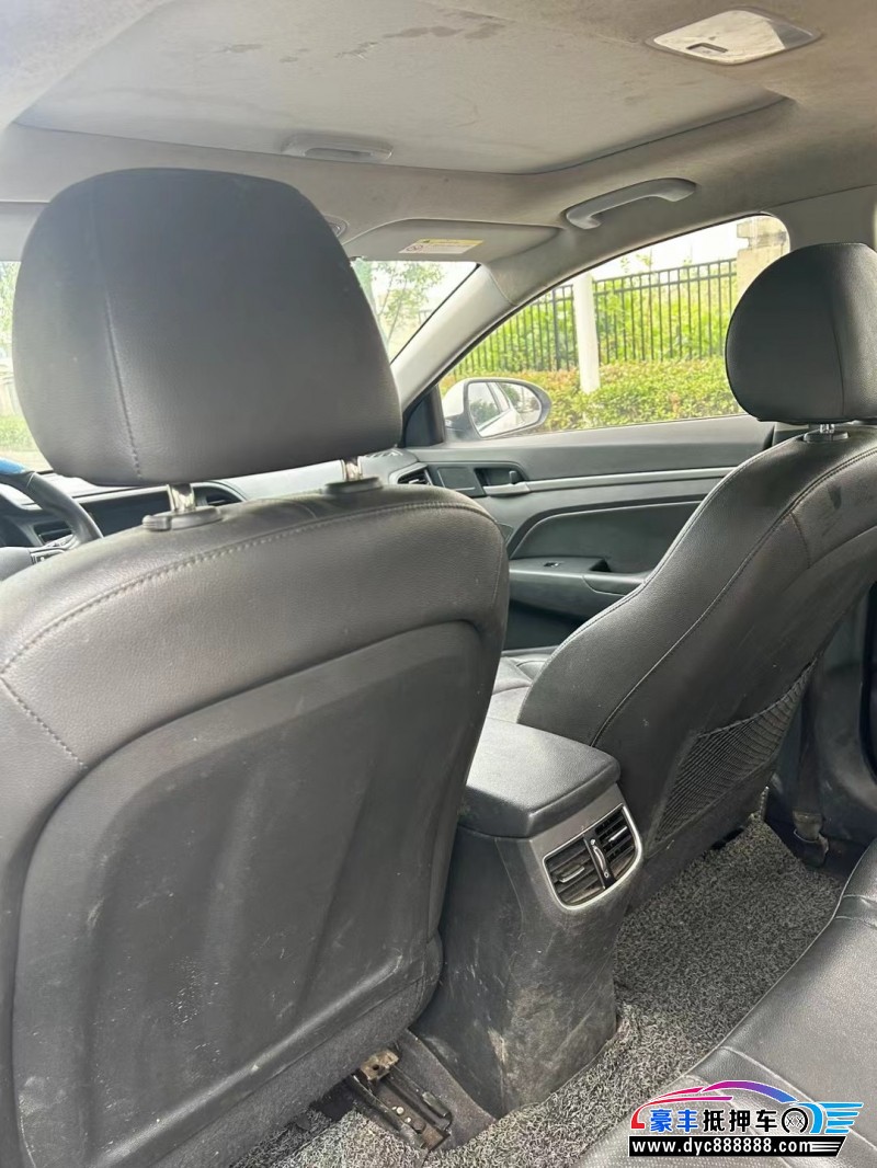 21年现代领动轿车抵押车出售