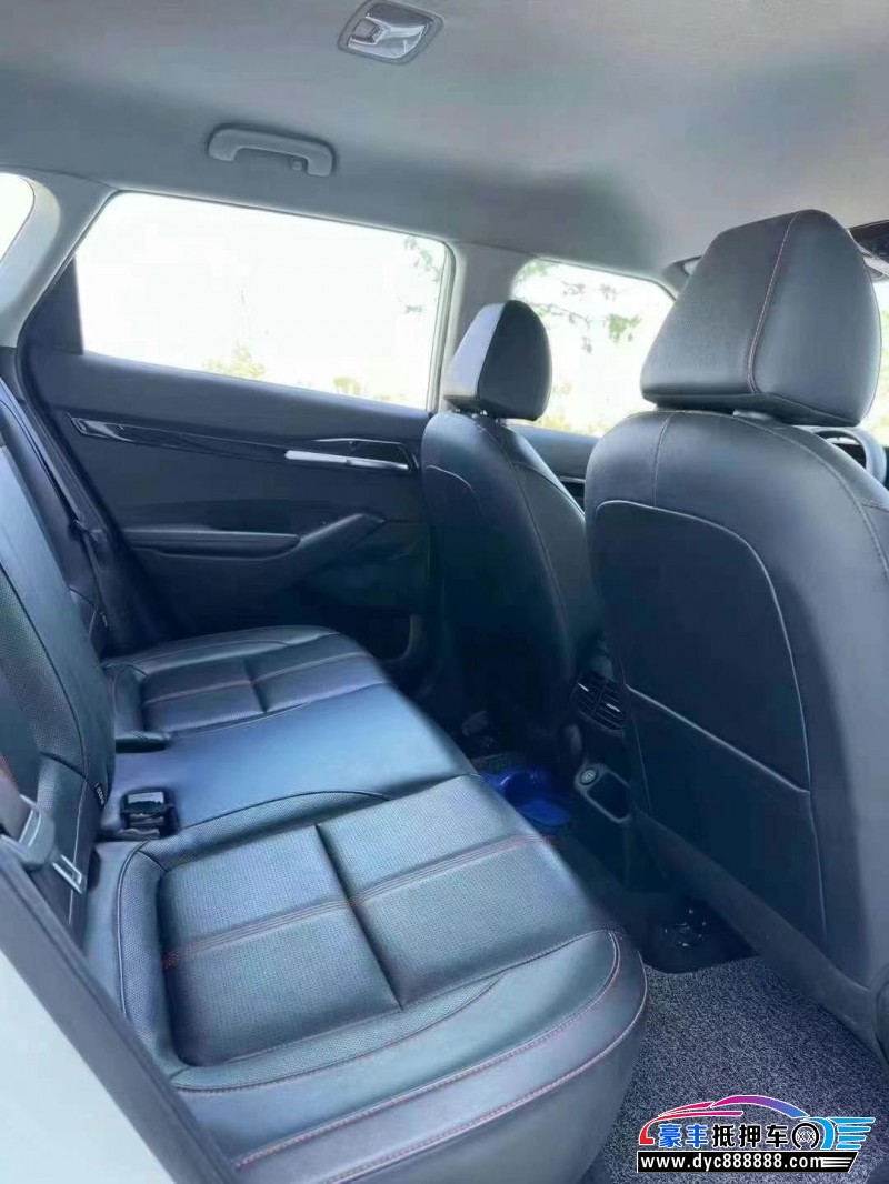 20年起亚KX3轿车抵押车出售