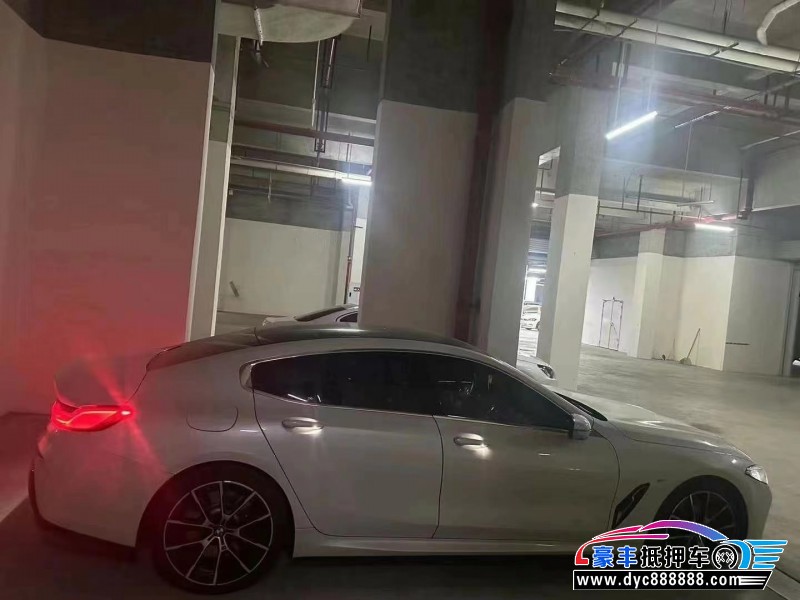 23年宝马8系轿车抵押车出售