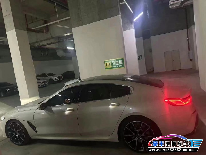 23年宝马8系轿车抵押车出售