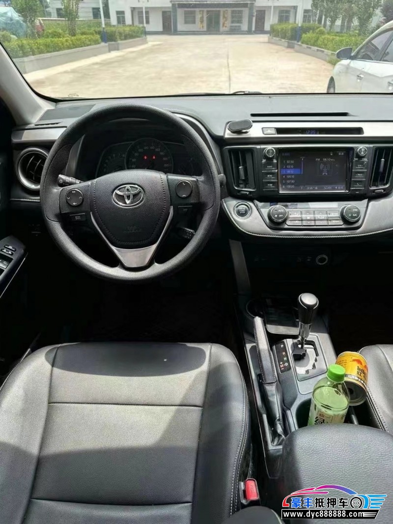 18年丰田RAV4轿车抵押车出售