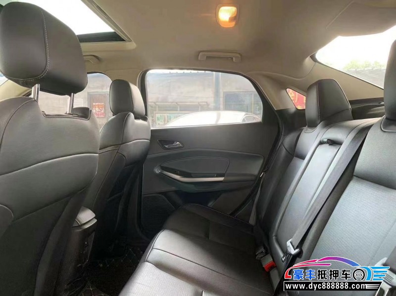 17年福特福睿斯轿车抵押车出售