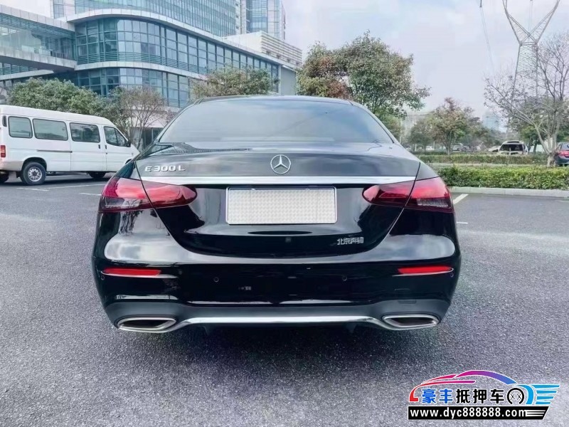 22年奔驰E轿车抵押车出售